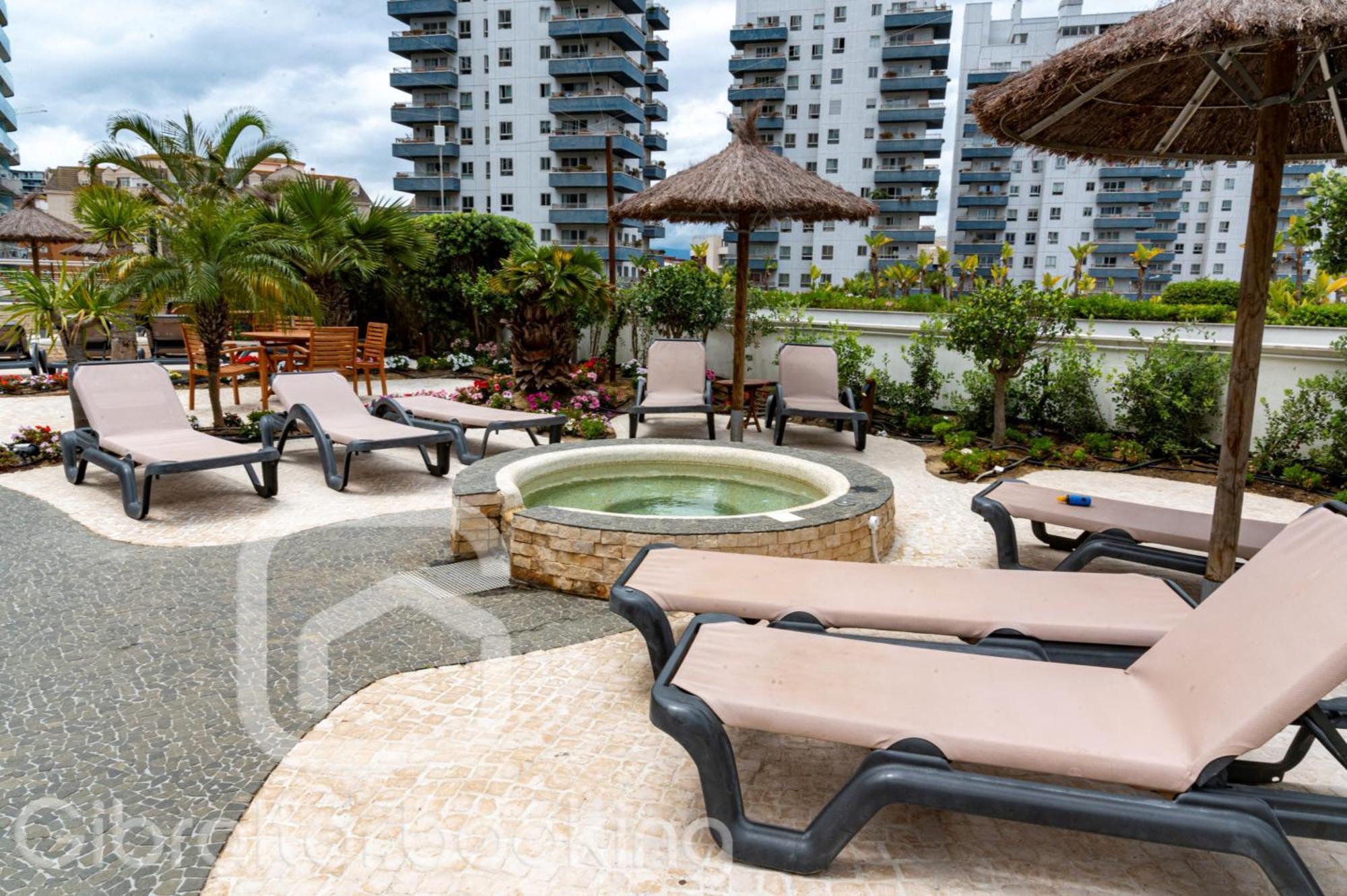 Britain In The Sun At Luxurious Ocean Village Gibraltar Exterior photo